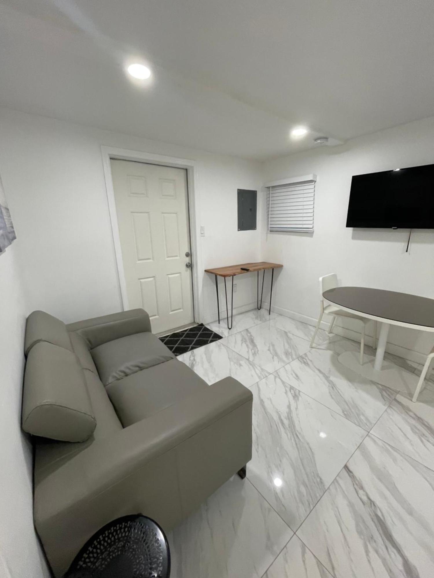 Downtown Ftl Apartments On The River Fort Lauderdale Exterior photo